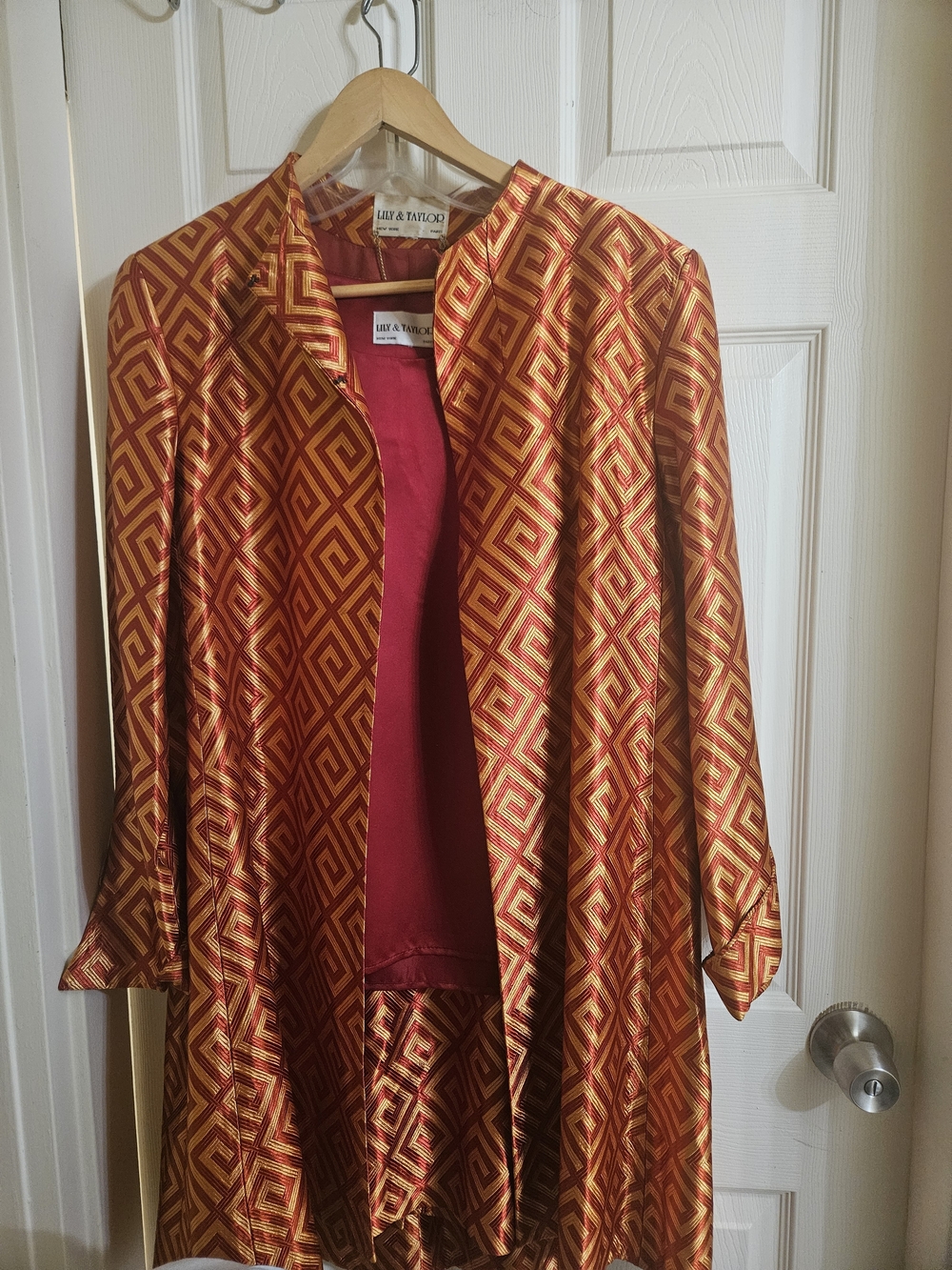 Statement Gold & Red Geometric Satin Blazer - Picture 10 of 10